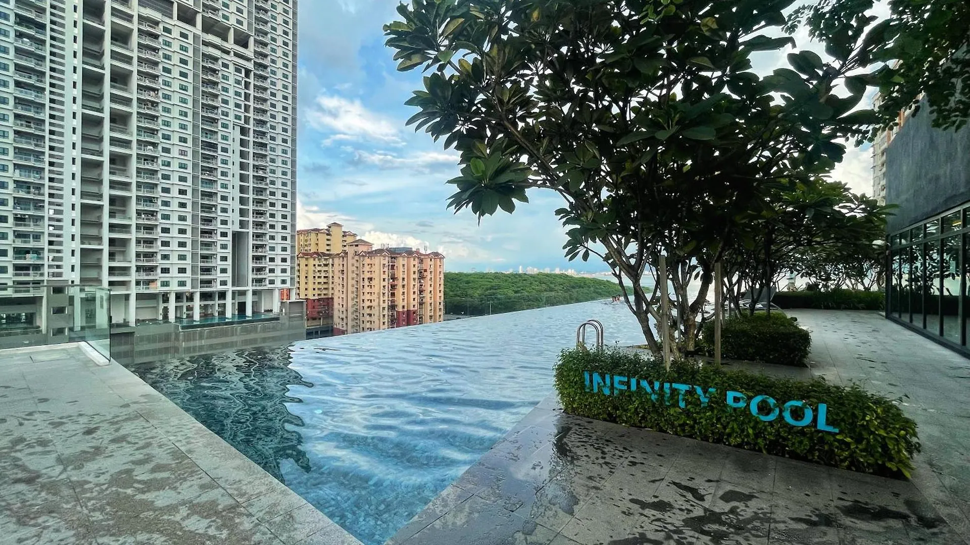 Tom And Jerry Suite With Infinity Pool 조지타운 아파트